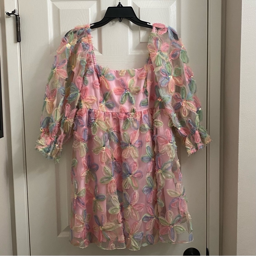 Storia Stacy Sequin Babydoll dress Pink & blue floral sequin dress - size large